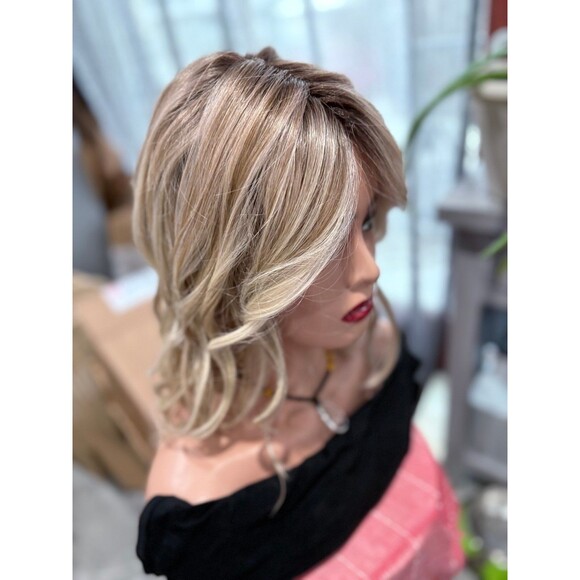 Belle tress “Verona” Wig in color Milkshake Blond New - Picture 3 of 8